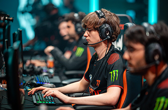 UPSET RỜI FNATIC VÌ BIẾN CỐ GIA ĐÌNH