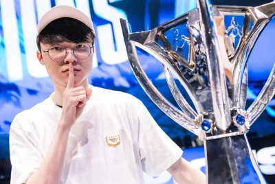 Huyền thoại “Quỷ Bất Tử” Faker Lập Kỷ Lục Thế Giới Mới: Lần Thứ 10 Góp Mặt Tại Chung Kết Thế Giới LMHT 🌟