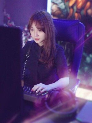 Nhung Hotgirl Noi Tieng Trong Lang The Thao Dien Tu Viet 5